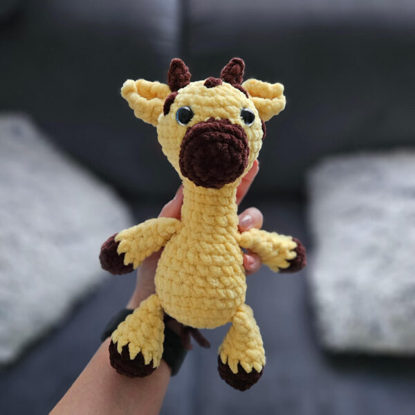 Horgolt zsiráf amigurumi