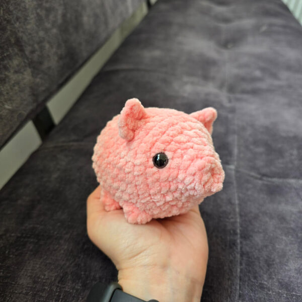 Horgolt kismalac amigurumi