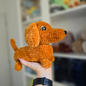 Horgolt tacskó amigurumi