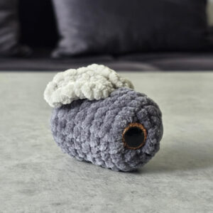 Horgolt mini légy (csillogó ezüst szemekkel)